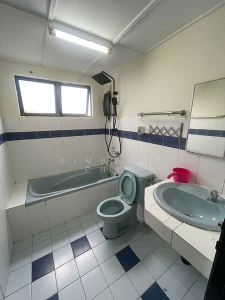 Condominium for Sale at Chancellor - Kimberly Chan - Bathroom - PropertyGuru.com.my