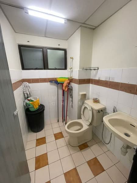 Condominium for Sale at Chancellor - Kimberly Chan - Bathroom - PropertyGuru.com.my