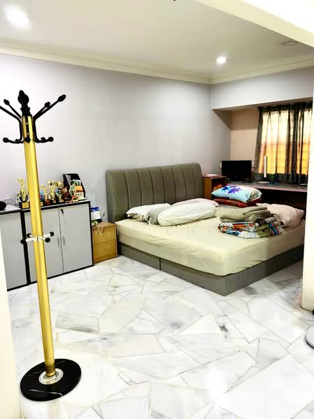 3-storey Terraced House for Sale in Happy Garden (Kuchai Lama) - Bowie Cheah - Bedroom - PropertyGuru.com.my