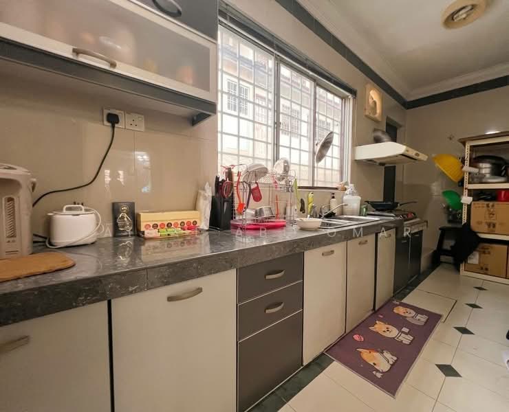 Rumah Teres 2 Tingkat untuk Dijual di Saujana Damansara (Damansara Damai) - Faisal Abu Omar - Kitchen - PropertyGuru.com.my