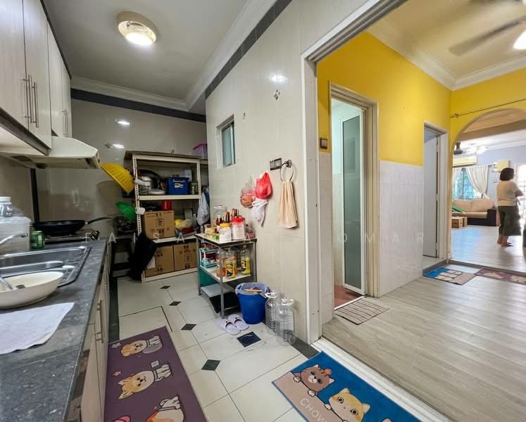 Rumah Teres 2 Tingkat untuk Dijual di Saujana Damansara (Damansara Damai) - Faisal Abu Omar - Kitchen - PropertyGuru.com.my