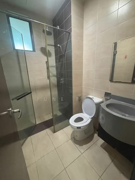 Kondominium untuk Disewa di Shaftsbury Residence - June Tan - Bathroom - PropertyGuru.com.my