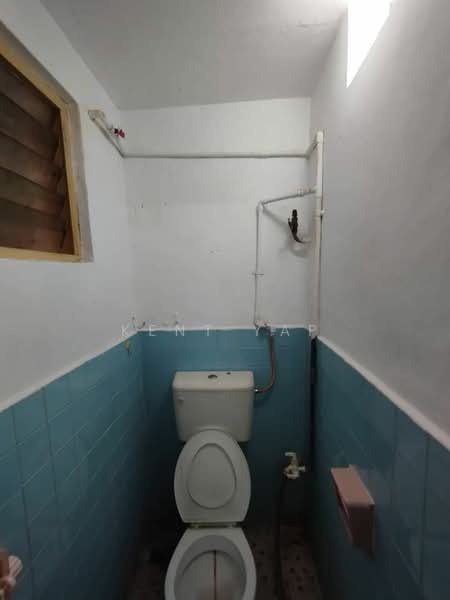 Rumah Teres 1 Tingkat untuk Disewa di Taman Abad (Johor Bahru) - Kent Yap - Bathroom - PropertyGuru.com.my