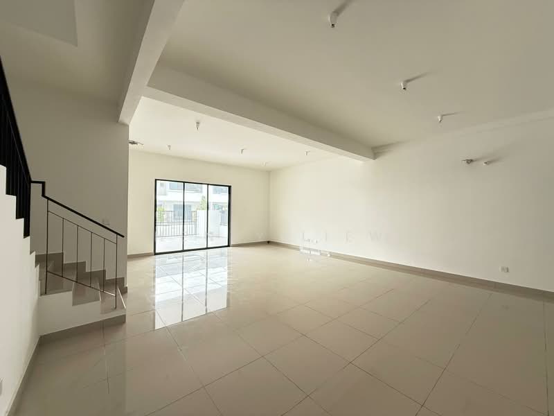 Rumah Teres 2 Tingkat untuk Dijual di Cyberjaya (Selangor) - Henry Liew - Living Room - PropertyGuru.com.my