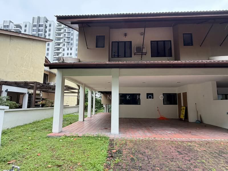 Rumah Teres 2.5 Tingkat untuk Dijual di Sierramas (Sungai Buloh) - Evelyn Khoo - Car Porch - PropertyGuru.com.my