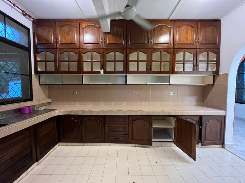 Rumah Banglo untuk Dijual di Taman Hillview (Ulu Kelang) - Jagger Moo - Kitchen - PropertyGuru.com.my