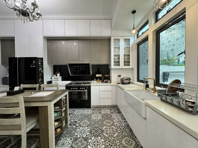 Rumah Banglo untuk Dijual di Taman Puncak Perdana (Shah Alam) - Bryan Yeoh - Kitchen - PropertyGuru.com.my