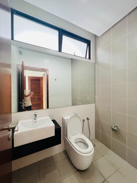 Cluster House for Rent in Desa Melawati (Setapak) - Jonathan Yeoh - Bathroom - PropertyGuru.com.my