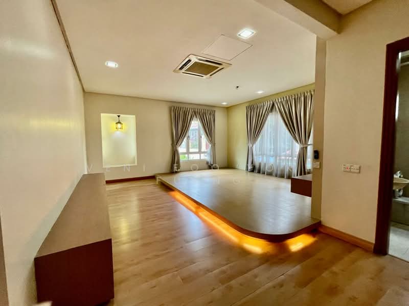 Rumah Banglo untuk Disewa di Petaling Jaya (Selangor) - Veni Foo Yoke Fuang - Living Room - PropertyGuru.com.my
