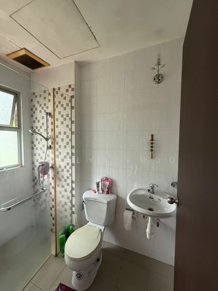 Rumah Teres 3 Tingkat untuk Dijual di Valencia (Sungai Buloh) - Evelyn Khoo - Bathroom - PropertyGuru.com.my