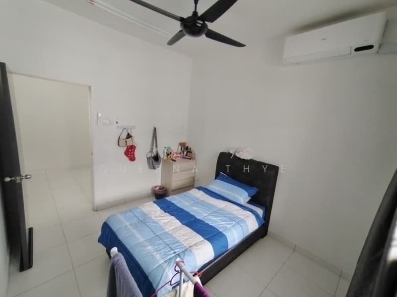 2-storey Terraced House for Sale in Taman Mutiara Mas (Skudai) - Queena Thye - Bedroom - PropertyGuru.com.my