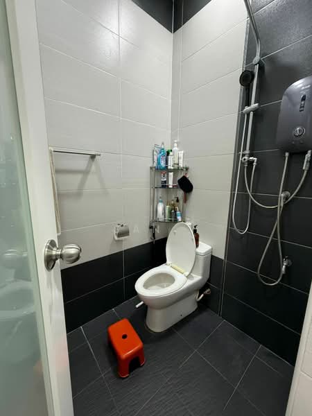 1-storey Terraced House for Sale in Bandar Baru Permas Jaya (Permas Jaya) - San . - Bathroom - PropertyGuru.com.my
