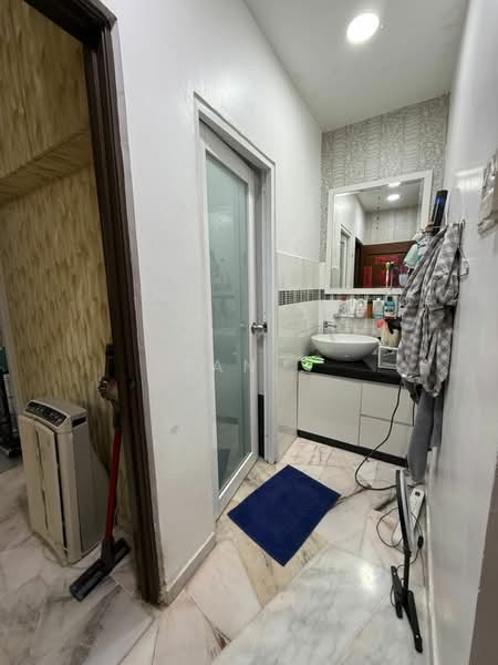 1-storey Terraced House for Sale in Bandar Baru Permas Jaya (Permas Jaya) - San . - Bathroom - PropertyGuru.com.my