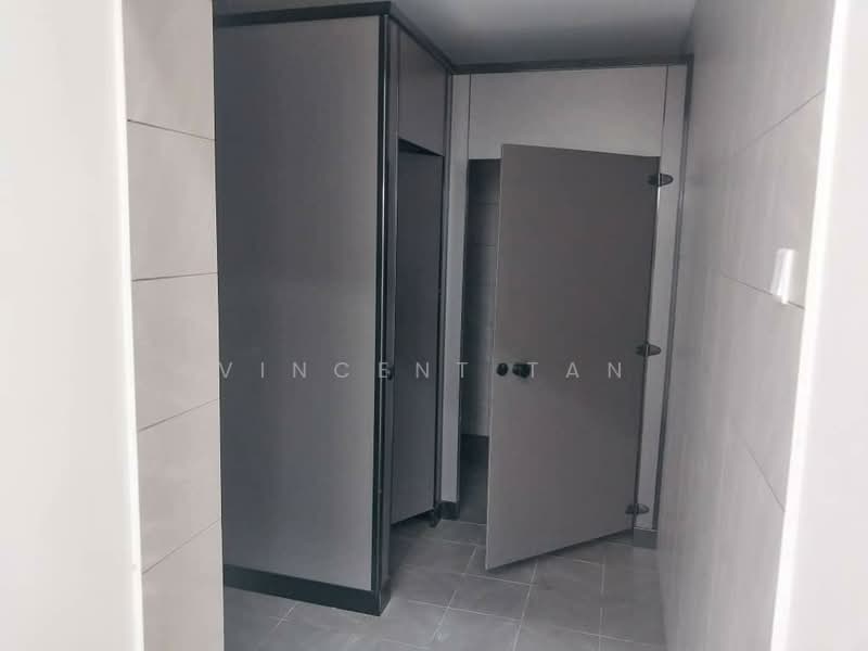 Semi-D Factory for Rent in Nilai (Negeri Sembilan) - Vincent Tan - Bathroom - PropertyGuru.com.my
