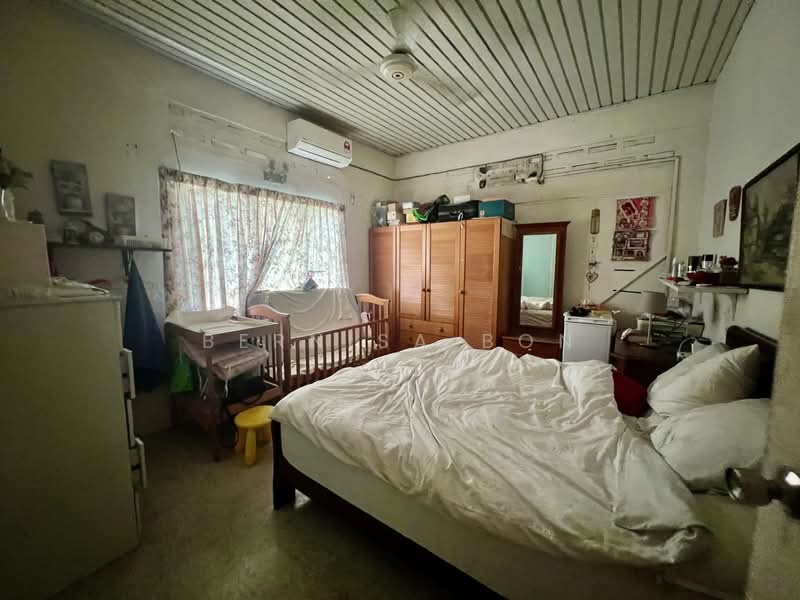 Rumah Berkembar untuk Dijual di Seksyen 17 (Petaling Jaya) - Bernisa Bon - Bedroom - PropertyGuru.com.my