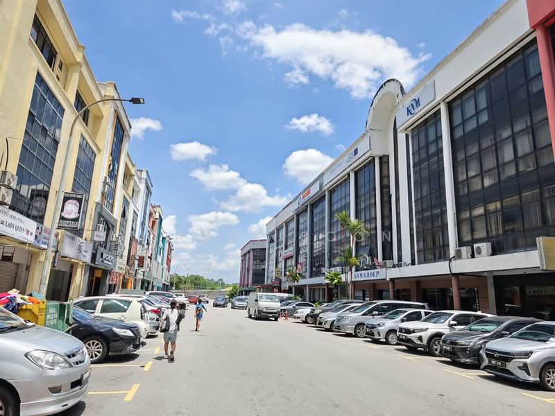 Shop / Office for Sale in Taman Sungai Besi Indah (Seri Kembangan) - Candy Soon - Exterior - PropertyGuru.com.my