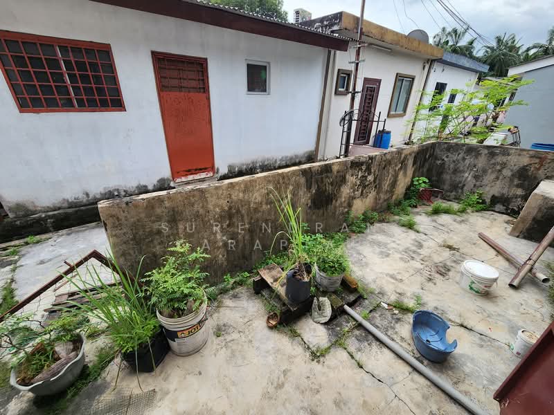 1-storey Terraced House for Sale in Taman Emas (Kapar) - Surendran Karapiah - Exterior - PropertyGuru.com.my