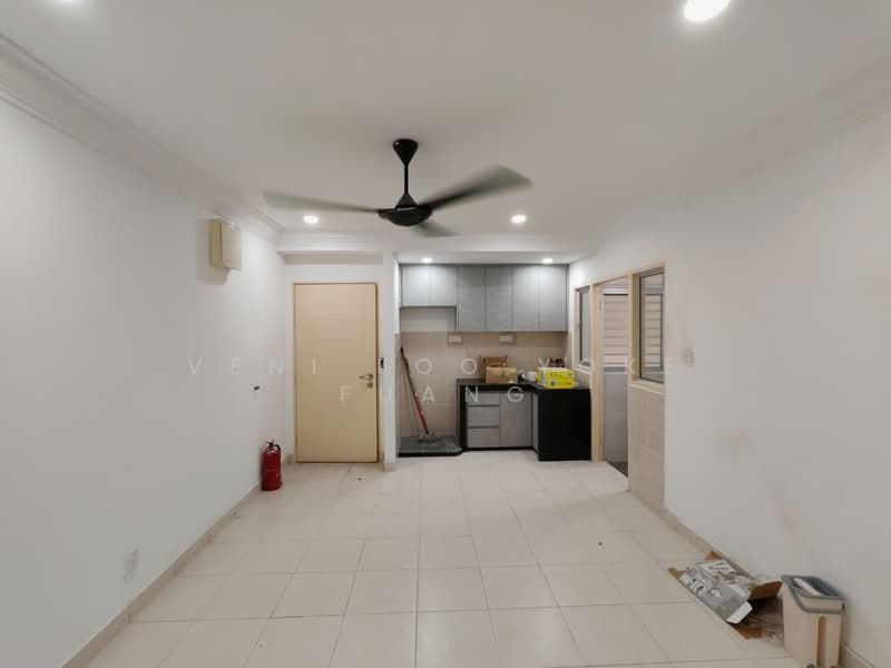 Apartment for Sale at De Bayu - Veni Foo Yoke Fuang - Kitchen - PropertyGuru.com.my