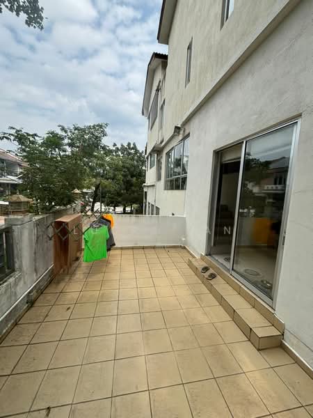 Rumah Teres 3 Tingkat untuk Dijual di Sungai Buloh (Selangor) - Lucas Tan - Exterior - PropertyGuru.com.my