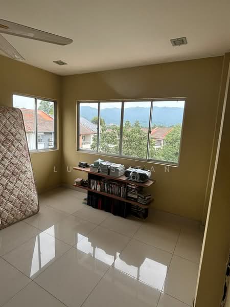 Rumah Teres 3 Tingkat untuk Dijual di Sungai Buloh (Selangor) - Lucas Tan - Bedroom - PropertyGuru.com.my
