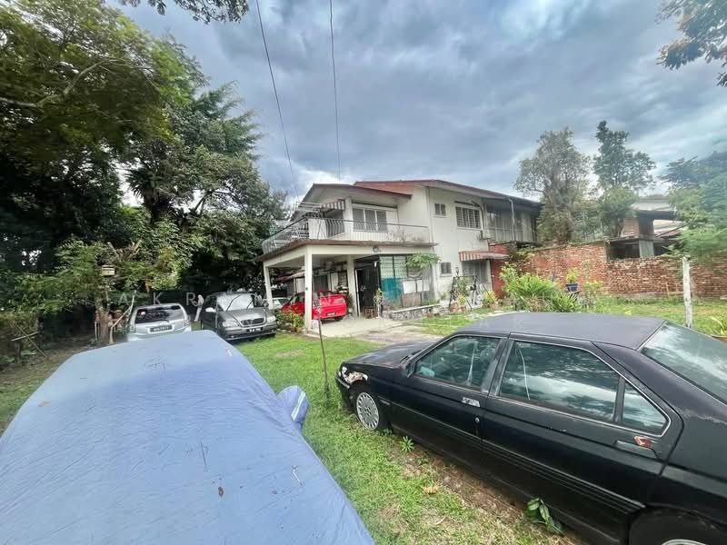 Rumah Berkembar untuk Dijual di Seksyen 17 (Petaling Jaya) - Akramin Firdaus Bin Mokhtar - Exterior - PropertyGuru.com.my