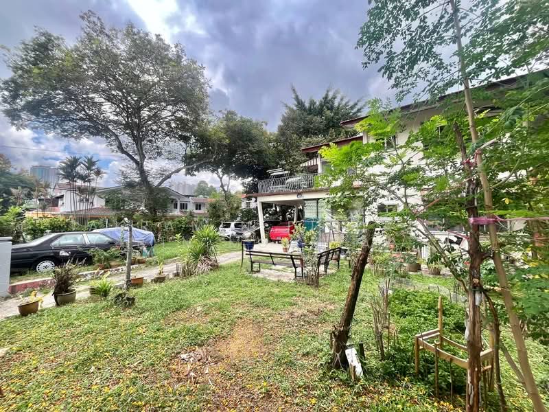 Rumah Berkembar untuk Dijual di Seksyen 17 (Petaling Jaya) - Akramin Firdaus Bin Mokhtar - Exterior - PropertyGuru.com.my