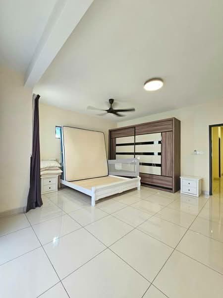 2-storey Terraced House for Rent in Taman Glenmarie (Johor Bahru) - Alan Tia - Bedroom - PropertyGuru.com.my