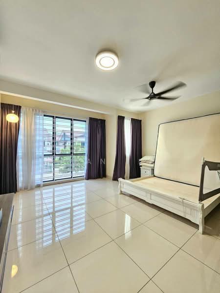 2-storey Terraced House for Rent in Taman Glenmarie (Johor Bahru) - Alan Tia - Bedroom - PropertyGuru.com.my