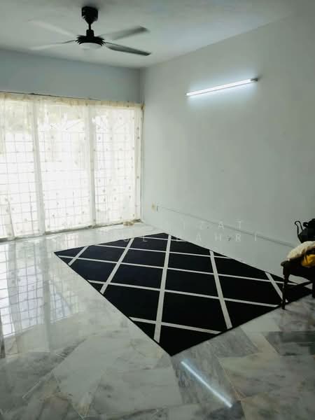 2-storey Terraced House for Sale in Taman Minang (Cheras) - Mohd Aizat Saiful Bahri - Living Room - PropertyGuru.com.my
