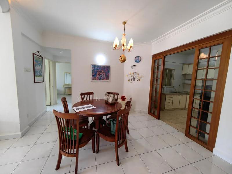 Condominium for Rent at Gold Coast Resort Condominium - Xinnee . - Dining Room - PropertyGuru.com.my