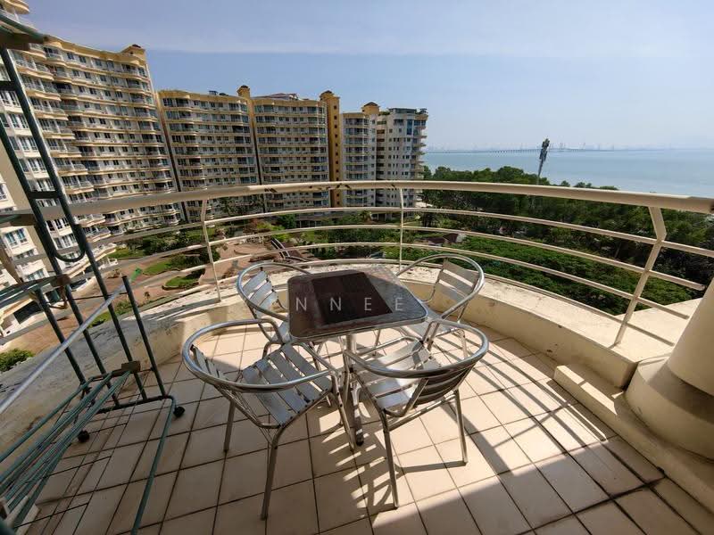 Condominium for Rent at Gold Coast Resort Condominium - Xinnee . - Balcony - PropertyGuru.com.my