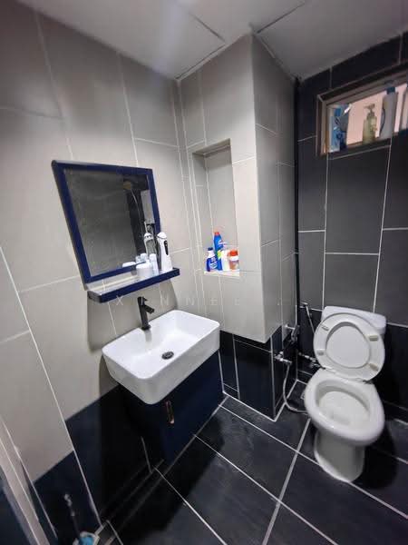 Condominium for Rent at Gold Coast Resort Condominium - Xinnee . - Bathroom - PropertyGuru.com.my