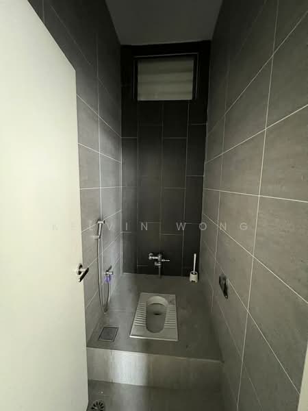 Kedai / Pejabat untuk Disewa di Puchong (Selangor) - Kelvin Wong - Bathroom - PropertyGuru.com.my