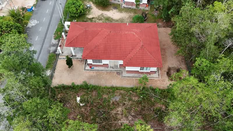 Bungalow for Sale in Bandar Tasik Senangin (Lenggeng) - Mohd Aizat Saiful Bahri - Exterior - PropertyGuru.com.my