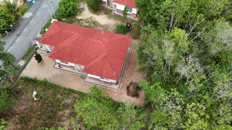Bungalow for Sale in Bandar Tasik Senangin (Lenggeng) - Mohd Aizat Saiful Bahri - Exterior - PropertyGuru.com.my