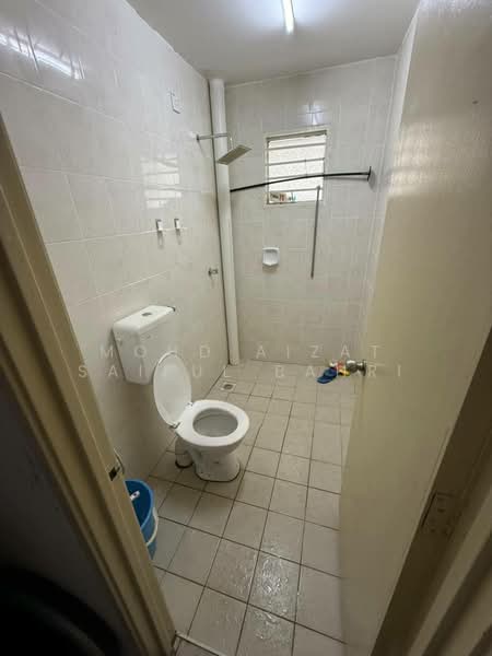 Bungalow for Sale in Bandar Tasik Senangin (Lenggeng) - Mohd Aizat Saiful Bahri - Bathroom - PropertyGuru.com.my