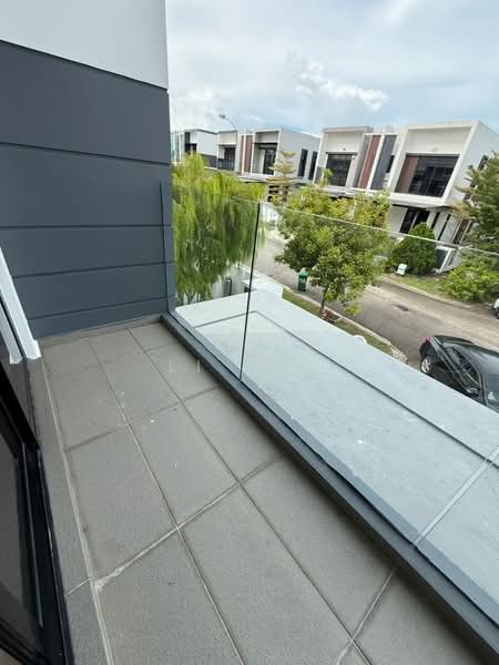 Cluster House for Rent in Bukit Indah (Iskandar Puteri (Nusajaya)) - Li Wei - Balcony - PropertyGuru.com.my