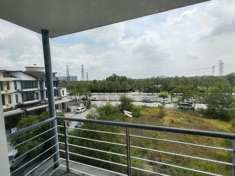 3-storey Terraced House for Sale in Taman Putra Impiana (Puchong) - Gabriel Kong - Exterior - PropertyGuru.com.my