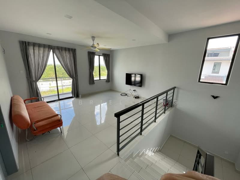 3-storey Terraced House for Sale in Taman Putra Impiana (Puchong) - Gabriel Kong - Living Room - PropertyGuru.com.my