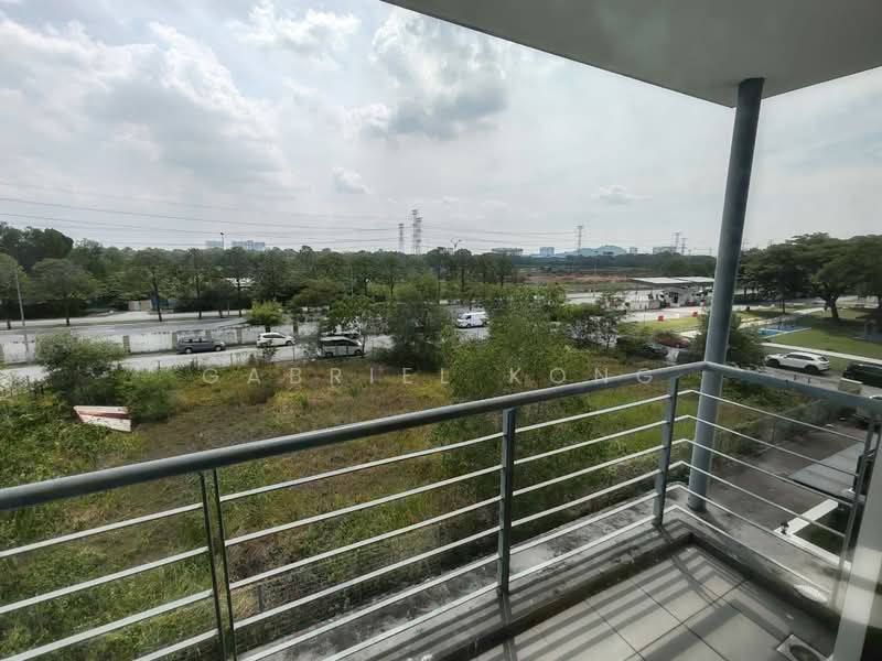 3-storey Terraced House for Sale in Taman Putra Impiana (Puchong) - Gabriel Kong - Balcony - PropertyGuru.com.my