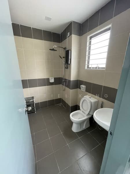 3-storey Terraced House for Sale in Taman Putra Impiana (Puchong) - Gabriel Kong - Bathroom - PropertyGuru.com.my
