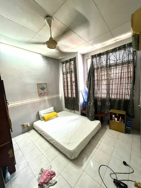 Rumah Flat untuk Dijual di Batu Caves Centerpoint - Edwin Wong - Bedroom - PropertyGuru.com.my