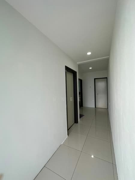 Kondominium untuk Disewa di Vertiq - Xinnee . - Corridor - PropertyGuru.com.my