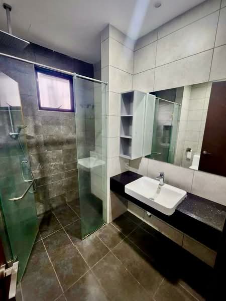 Rumah Teres 2 Tingkat untuk Disewa di Setia Eco Glades (Cyberjaya) - Azlin Ismail - Bathroom - PropertyGuru.com.my
