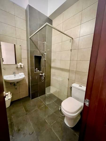 Rumah Teres 2 Tingkat untuk Disewa di Setia Eco Glades (Cyberjaya) - Azlin Ismail - Bathroom - PropertyGuru.com.my
