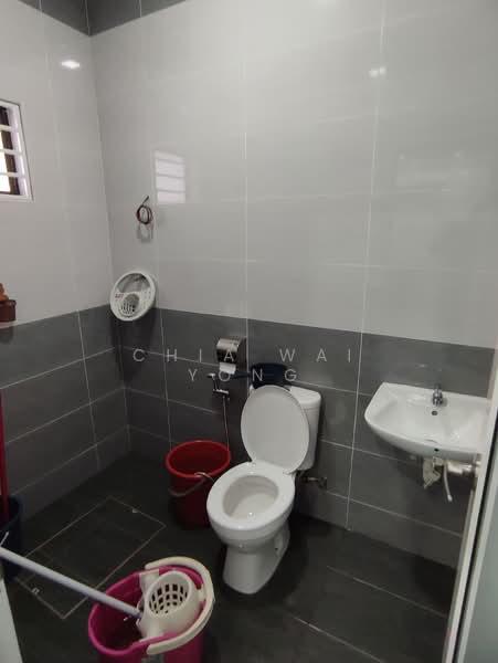 Rumah Teres 2 Tingkat untuk Disewa di Kota Bayuemas (Klang) - Chia Wai Yong - Bathroom - PropertyGuru.com.my