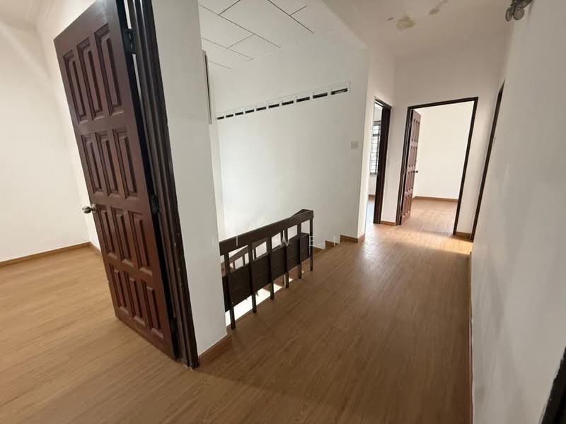 Rumah Berkembar untuk Dijual di Taman Pelangi (Johor Bahru) - Li Wei - Corridor - PropertyGuru.com.my