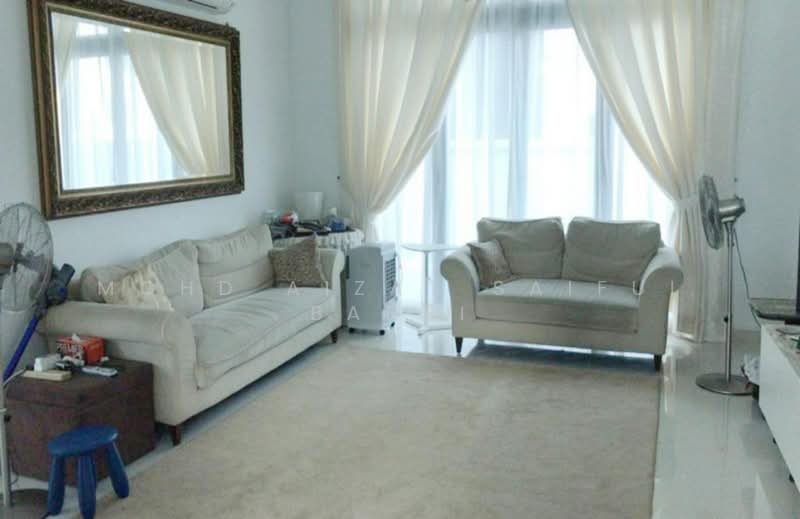Rumah Banglo untuk Dijual di Cyberjaya (Selangor) - Mohd Aizat Saiful Bahri - Living Room - PropertyGuru.com.my