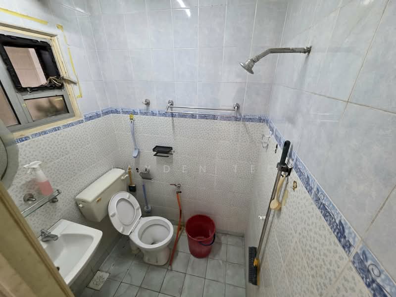 Apartment for Rent at Permai Apartment - Jayden Teo - Bathroom - PropertyGuru.com.my