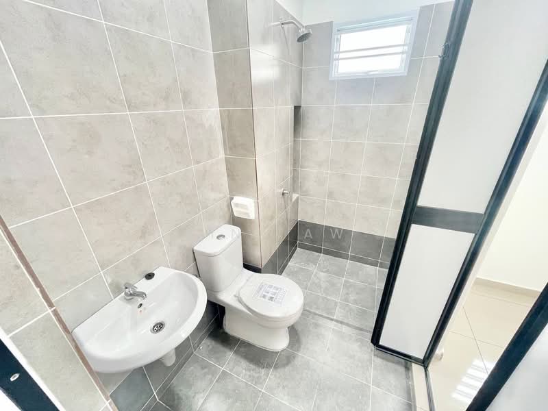 Rumah Teres 2 Tingkat untuk Disewa di Iskandar Puteri (Nusajaya) (Johor) - Finn Aw - Bathroom - PropertyGuru.com.my